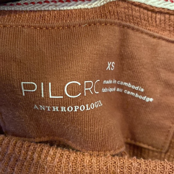 Super cute Pilcro (anthropologie) top with ruffles on seams, Women’s XS - Picture 2 of 6